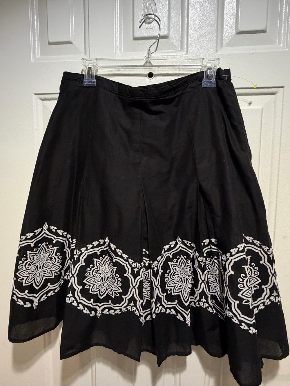 attention Black Circle Skirt with White Medallion Border